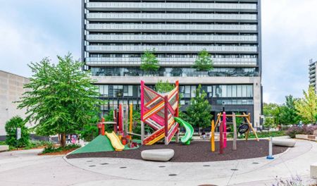 For Lease - 585 Bloor Street Unit# 3221, Toronto, Ontario - Photo 3