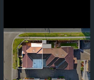 Spacious 4-Bedroom Family Home Offering Comfort, Space & Convenience - Photo 3