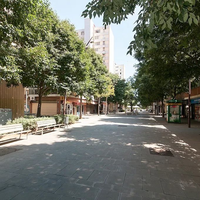 Avinguda de la Mare de Déu de Bellvitge, L'Hospitalet de Llobregat, Catalonia 08907 - Photo 1