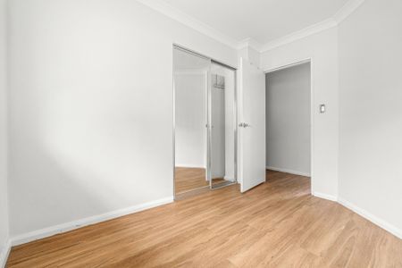 Apartment With Breath Taking Water Views! - Photo 4