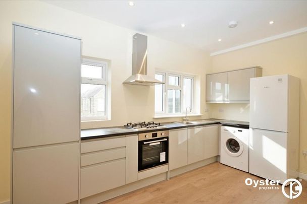 3 bedroom flat to rent - Photo 1