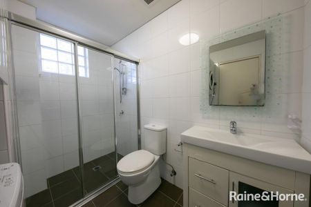 One bedroom apartment in Kingsford! - Photo 4