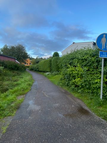 Marsgatan, Märsta - Foto 3