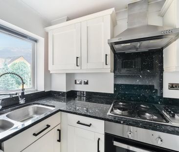 3 bedroom terraced house to rent - Photo 5