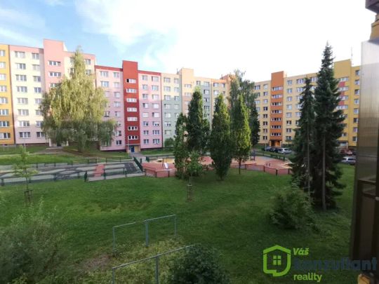Moderní byt 2+1 s parkovacím stáním – Ostrava-Zábřeh, ul. Lumírova - Photo 1