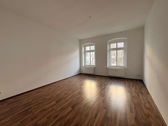Studitraum! 2 Raumwohnung mit Balkon und Einbauküche in Sudenburg! - Photo 1