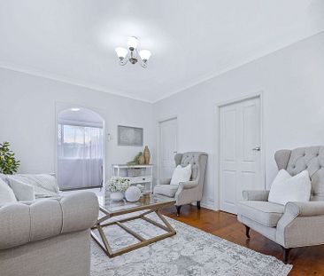 65 Deighton Road, Dutton Park. - Photo 1