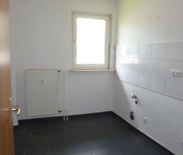 Greifen Sie zu - 2-Zimmerwohnung mit Balkon! - Photo 2