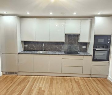 2 Bed Flat, Venice Corte, SE13 - Photo 5