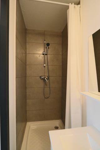 Location Appartement 1 pièce 18m² ST MARTIN D HERES 38400 - Photo 3