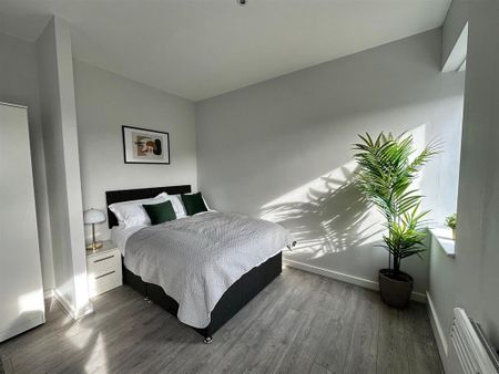 Studio to rent - Photo 2