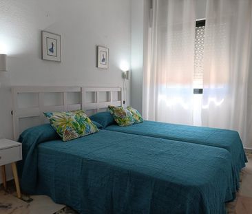 Apartamento de alquiler en Avenida Alcalde Luis Uruñuela, Urbadiez ... - Photo 6