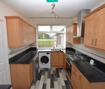3 bedroom semi-detached house to rent - Photo 3
