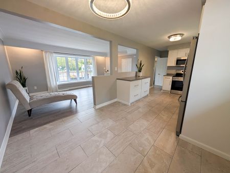 Bright and Comfortable 3-Bedroom Unit in Niagara Falls! - Photo 2