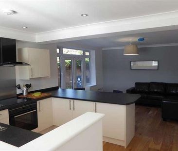 Reading Road, Pangbourne, Reading, RG8 - Photo 1