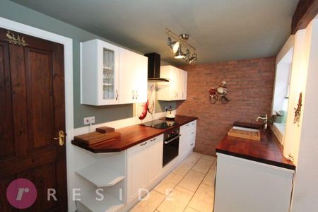 2 bedroom terraced house to rent - Photo 5