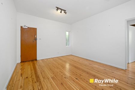 Ground Floor Apartment with Modern Comforts and Prime Summer Hill Location - Photo 4