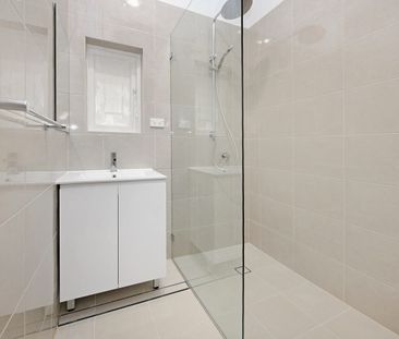 Freshly Renovated 3 Bedroom Home in a Prime Location! - Photo 5