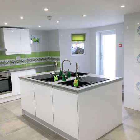 Alfred Road, London - Photo 3