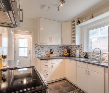 For Lease - 64 Royal York Road, Toronto, Ontario - Photo 6