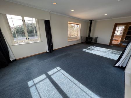 54 Windsor Street, Terrace End, Palmerston North - Photo 2