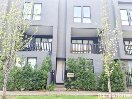 “MODERN LIVING” - Photo 3