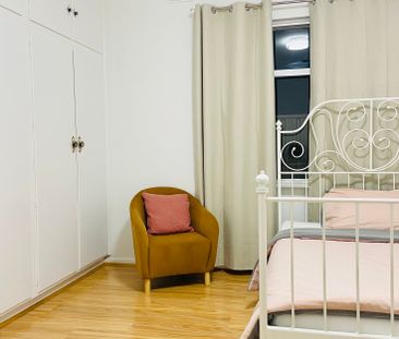 Windsor Gardens - Photo 1