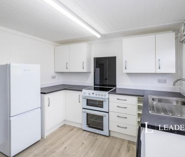 2 bedroom park home to rent - Photo 4