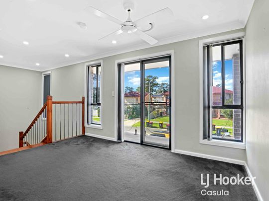 Modern House - Photo 1