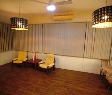 Welcome to your future snare accomadaiton home, nestled in a quiet ... - Photo 2