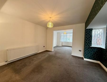 5 Bedroom Detached To Let - Photo 4