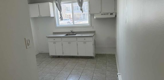 ⚠️ 3 ½ DISPONIBLE DÉS MAINTENANT ⚠️ - Photo 2