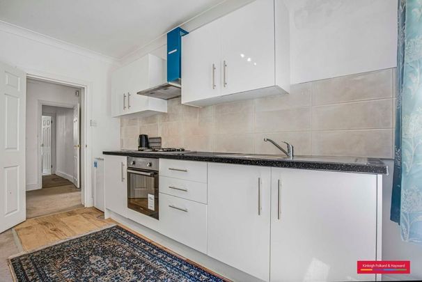 Warwick Gardens, London W14 - Photo 1