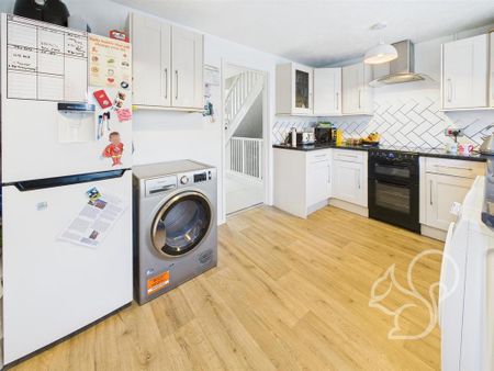 2 bedroom terraced house to rent - Photo 5