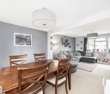 3 bedroom terraced house to rent - Photo 1