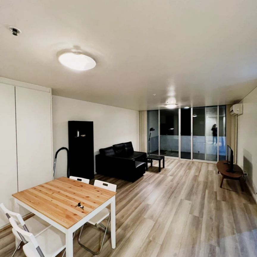 507 Wattle St, Sydney - Photo 1