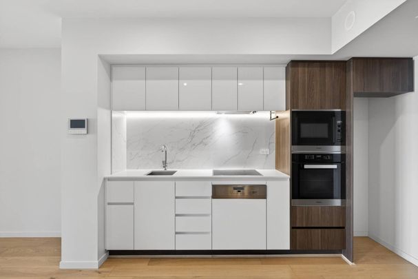 Stunning apartment with River Views! - Photo 1