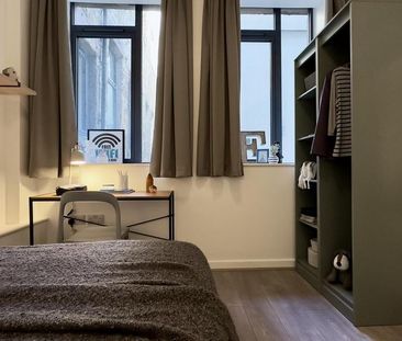 4 bedroom flat to rent - Photo 4