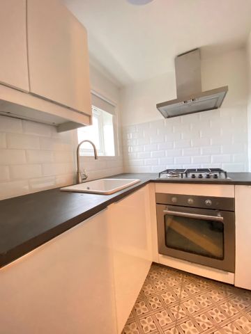 1 Bed Flat, Blythe Road, W14 - Photo 4