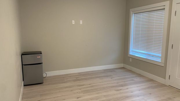 106-253 Victoria Road - Photo 1