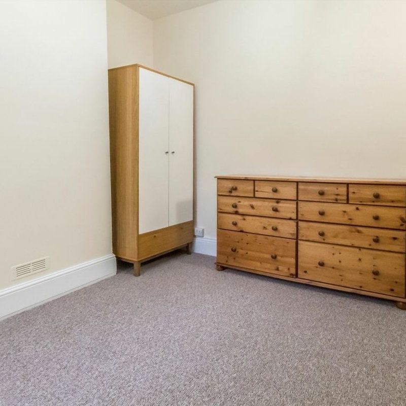 Whitestile Road, TW8, London - Photo 1