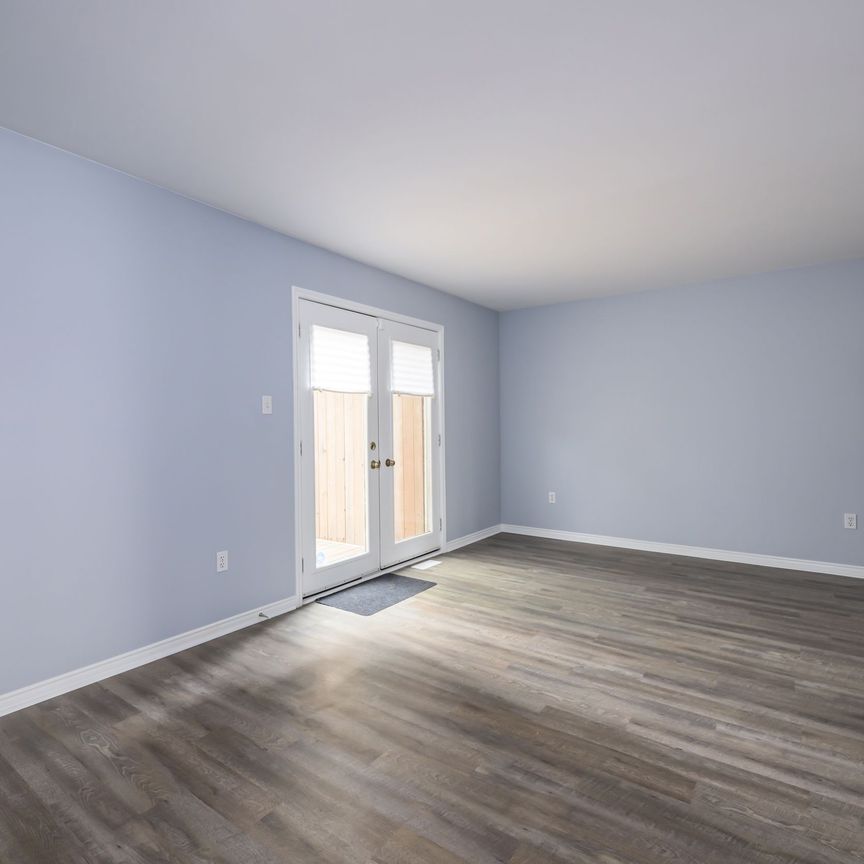 For Lease - 70 Chapman Court Unit# 61, London North, Ontario - Photo 1