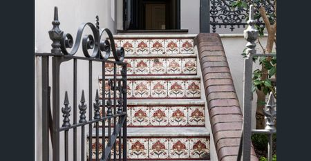 The ultimate entry into ‘Toxteth Estate’ - Photo 4