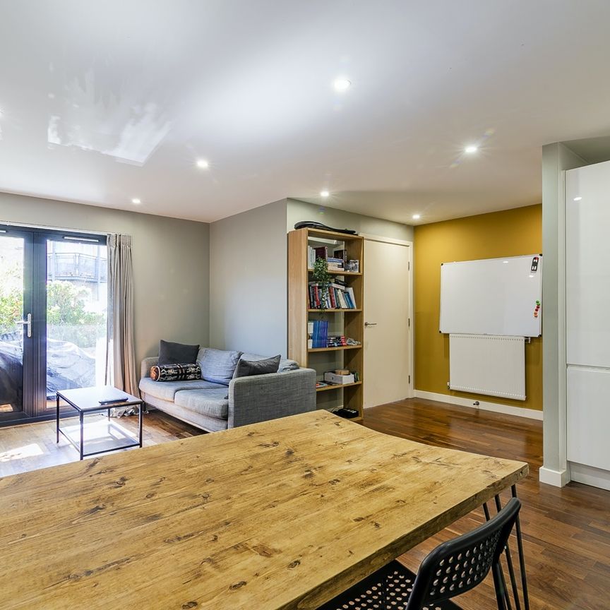 2 Bed Flat, Dalston, E8 - Photo 1