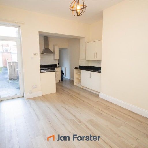 2 Bedroom Flat - Ground Floor - Photo 1