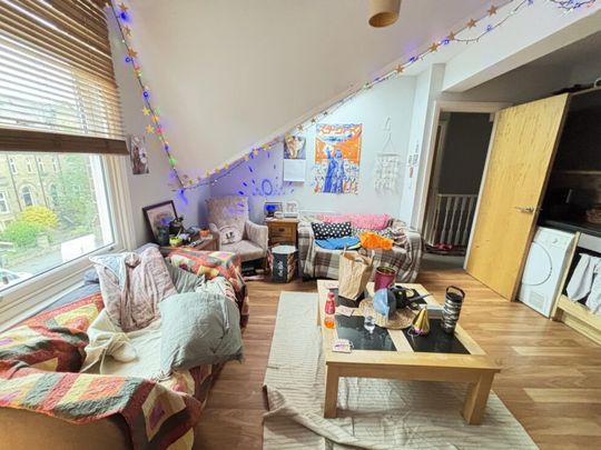 36 Flat 4 Cardigan Road, Leeds, LS6 3AG - Photo 1