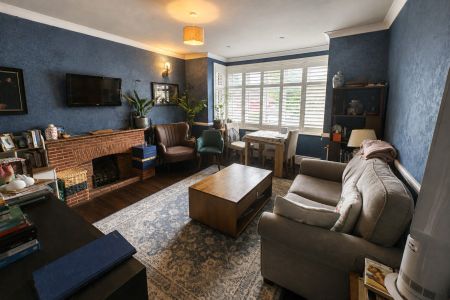 Portmore Park Road, Weybridge, Surrey, KT13 - Photo 2