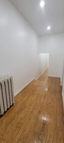 For Lease - 360 Gerrard Street Unit# Upper, Toronto, Ontario - Photo 2