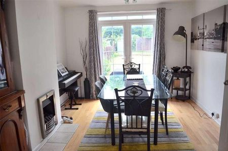 Blanchland Road, Morden, SM4 - Photo 2