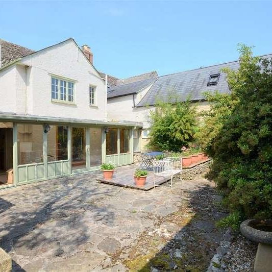 High Street, Lechlade, GL7 - Photo 2